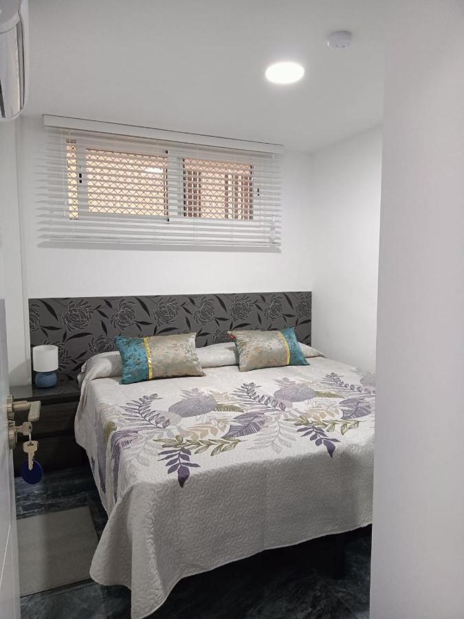 Modern Apartment Right In The Heart Of เบนิดอร์ม ภายนอก รูปภาพ